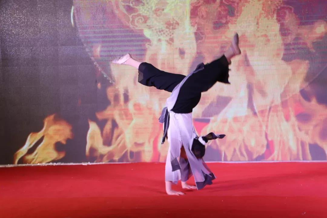 ɽ�|�f(w��n)ͨ2021������̌W(xu��)���չ��̿��Y(ji��)�߱��ô��(hu��)�A�M�ɹ���