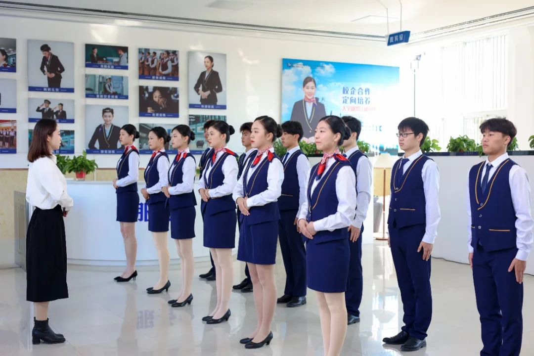 ��У���Ќ��D(zhu��n)У�����I(y��)���] | ����܉����ͨ���I(y��)