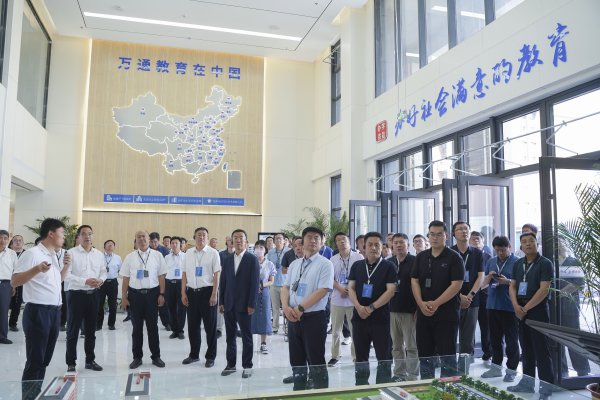 ��(j��)���д��(zh��n)���O(sh��)���M(j��n)����С���(zh��n)��(chu��ng)�������ЄӬF(xi��n)���^Ħ���h���M(j��n)ɽ�|�fͨ