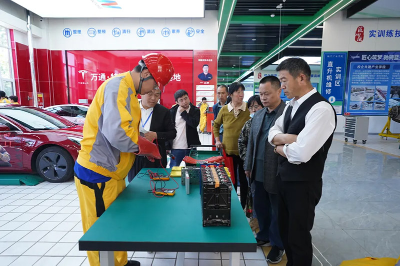��У������Ҋ(ji��n)�C���L(zh��ng) ɽ�|�f(w��n)ͨ 2026 �����ڼ��L(zh��ng)Ҋ(ji��n)�C��(hu��)�A�M��Ļ